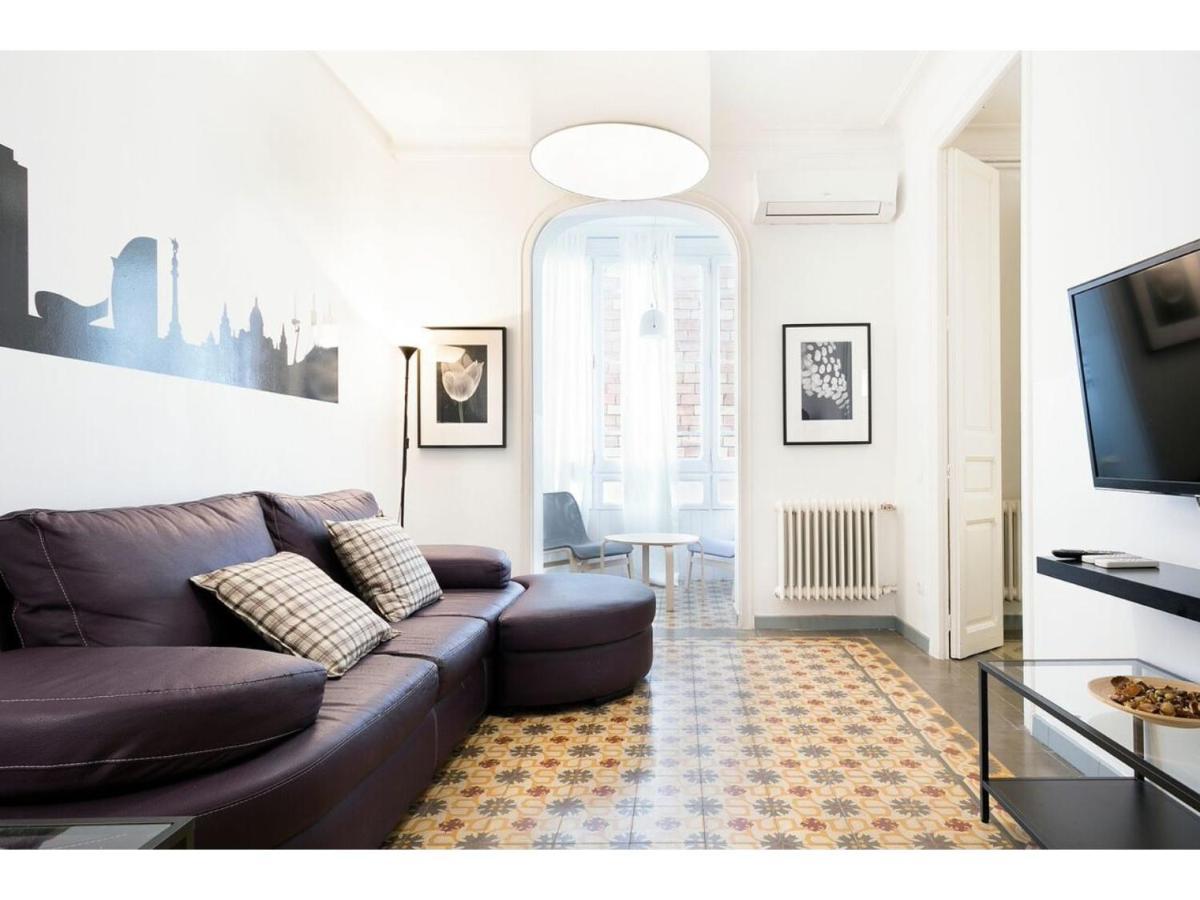 Stay U-Nique Apartments Napols I บาร์เซโลนา ภายนอก รูปภาพ