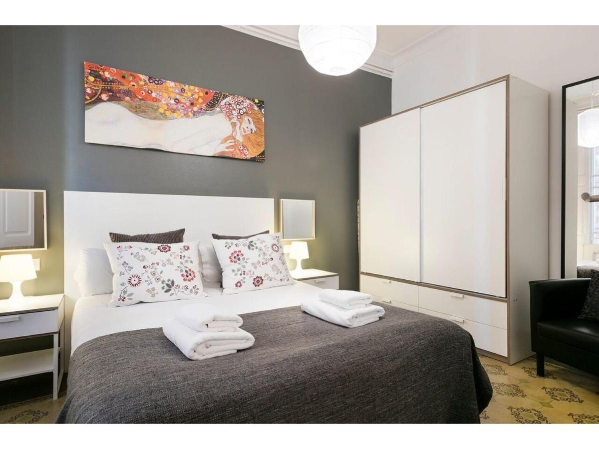 Stay U-Nique Apartments Napols I บาร์เซโลนา ภายนอก รูปภาพ