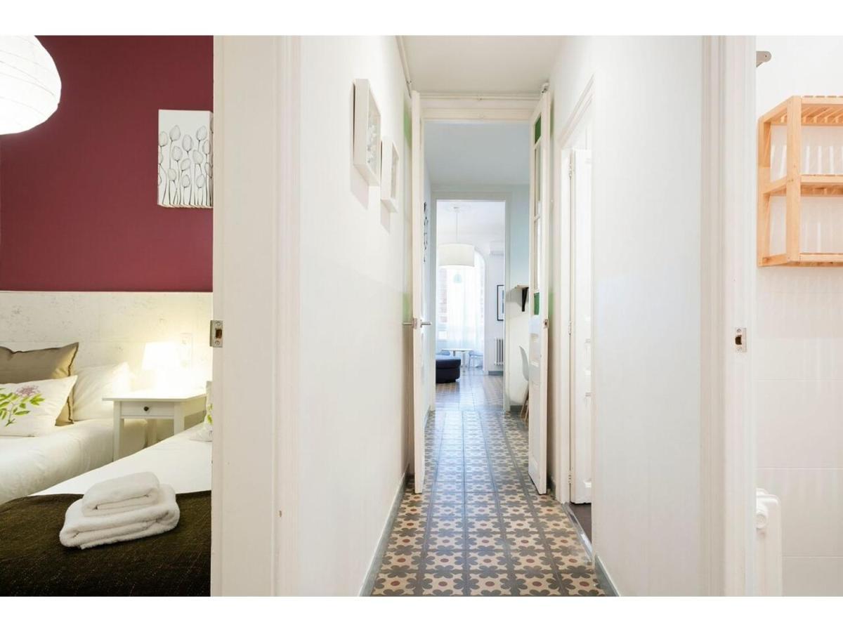 Stay U-Nique Apartments Napols I บาร์เซโลนา ภายนอก รูปภาพ